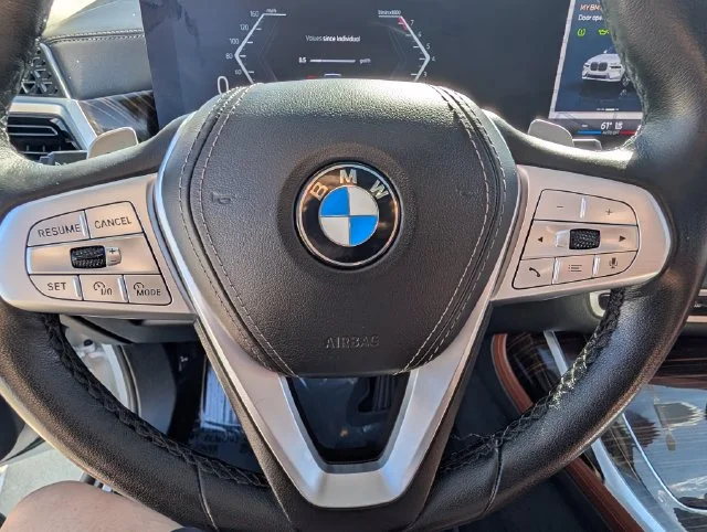 Used 2026 White BMW xDrive40i image 27