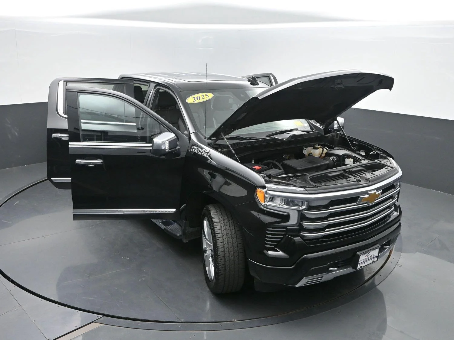 Used 2025 Black Chevrolet High Country image 52