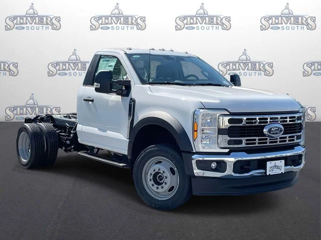 2026 Ford F-450 XL 4x4 Regular Cab 145-In DRW's photo