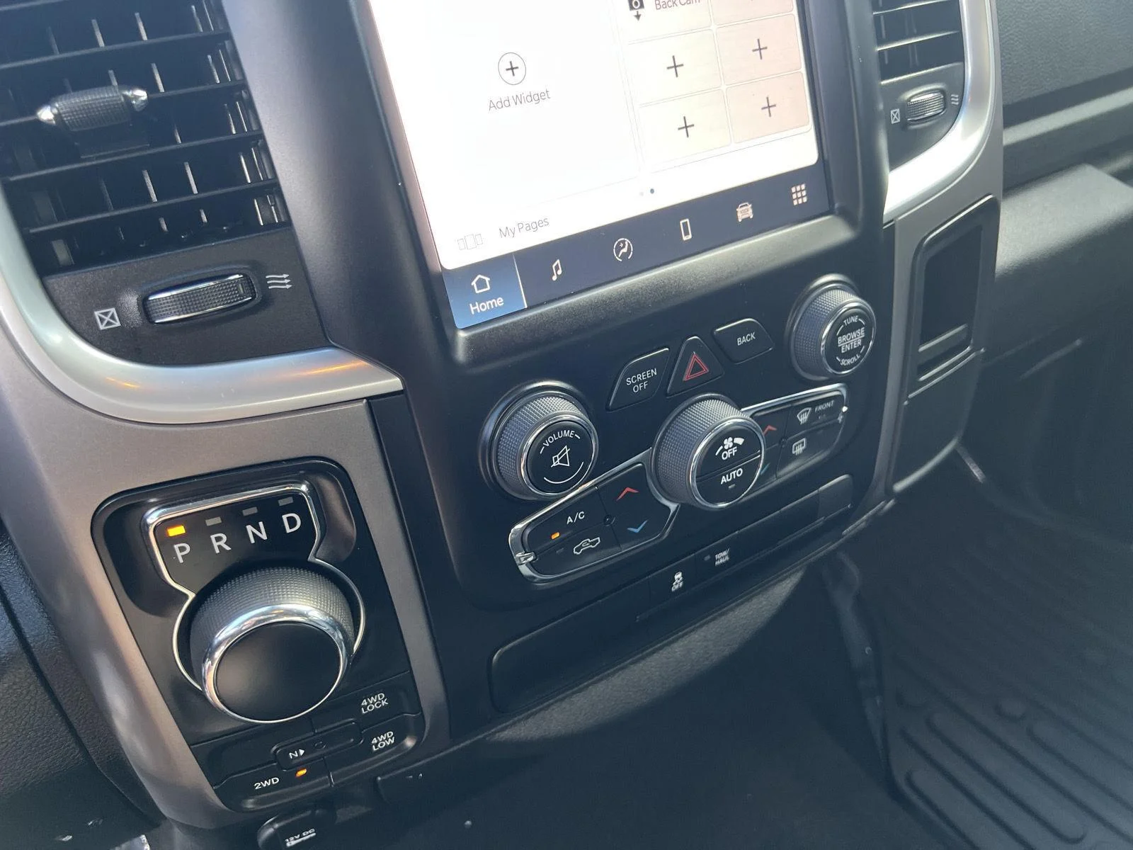 2023 RAM Ram 1500 Classic SLT - Photo 24