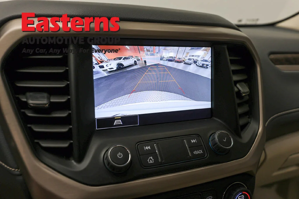 Used 2023 White GMC Denali image 21