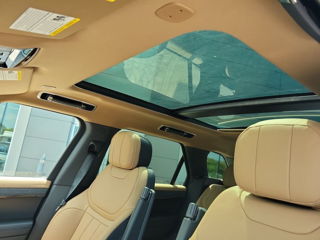 New 2026 Giola Green LAND ROVER Dynamic SE image 28