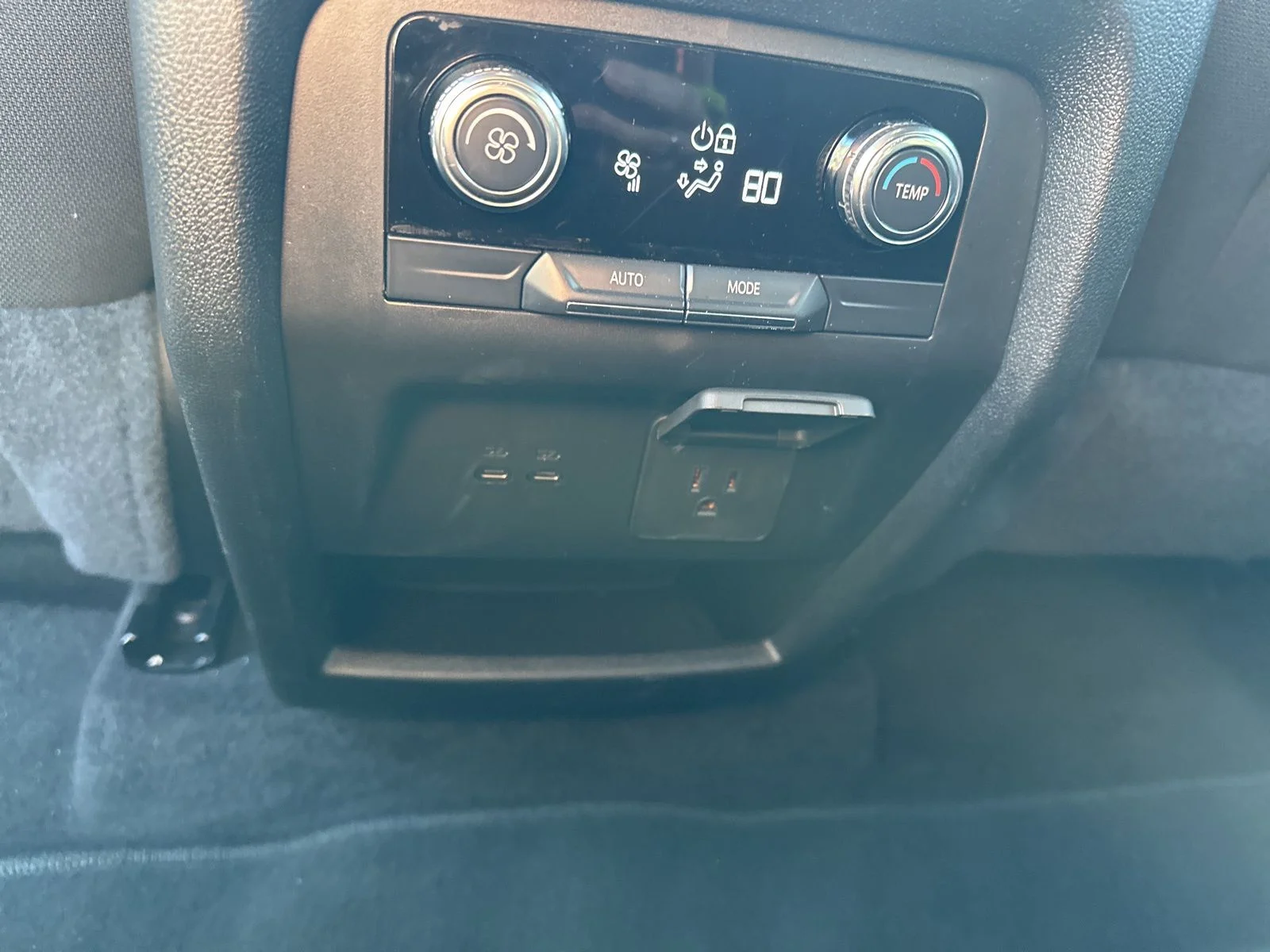 Used 2025 White GMC Elevation image 17
