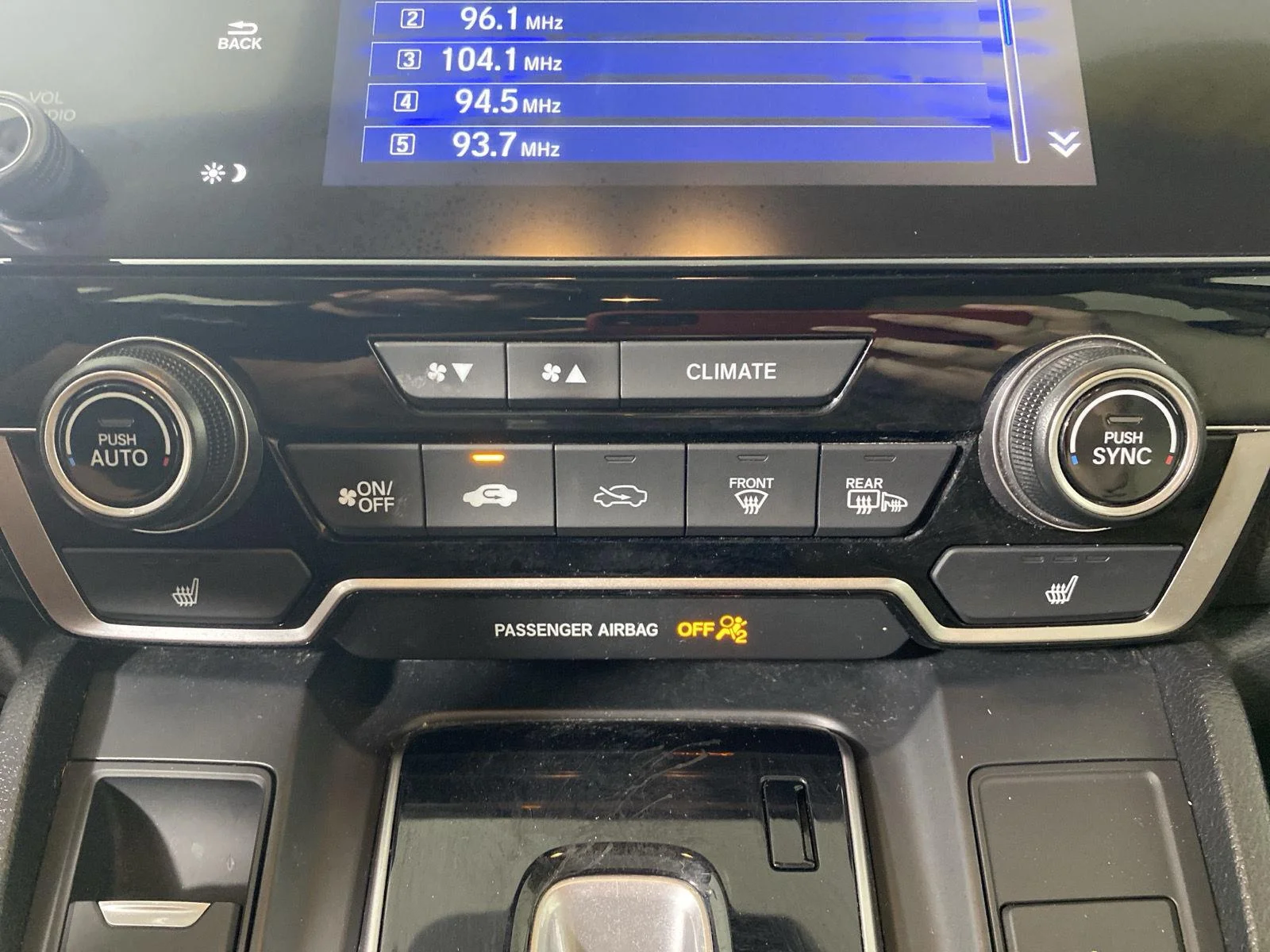 Used 2018 Sandstorm Metallic Honda EX-L image 22