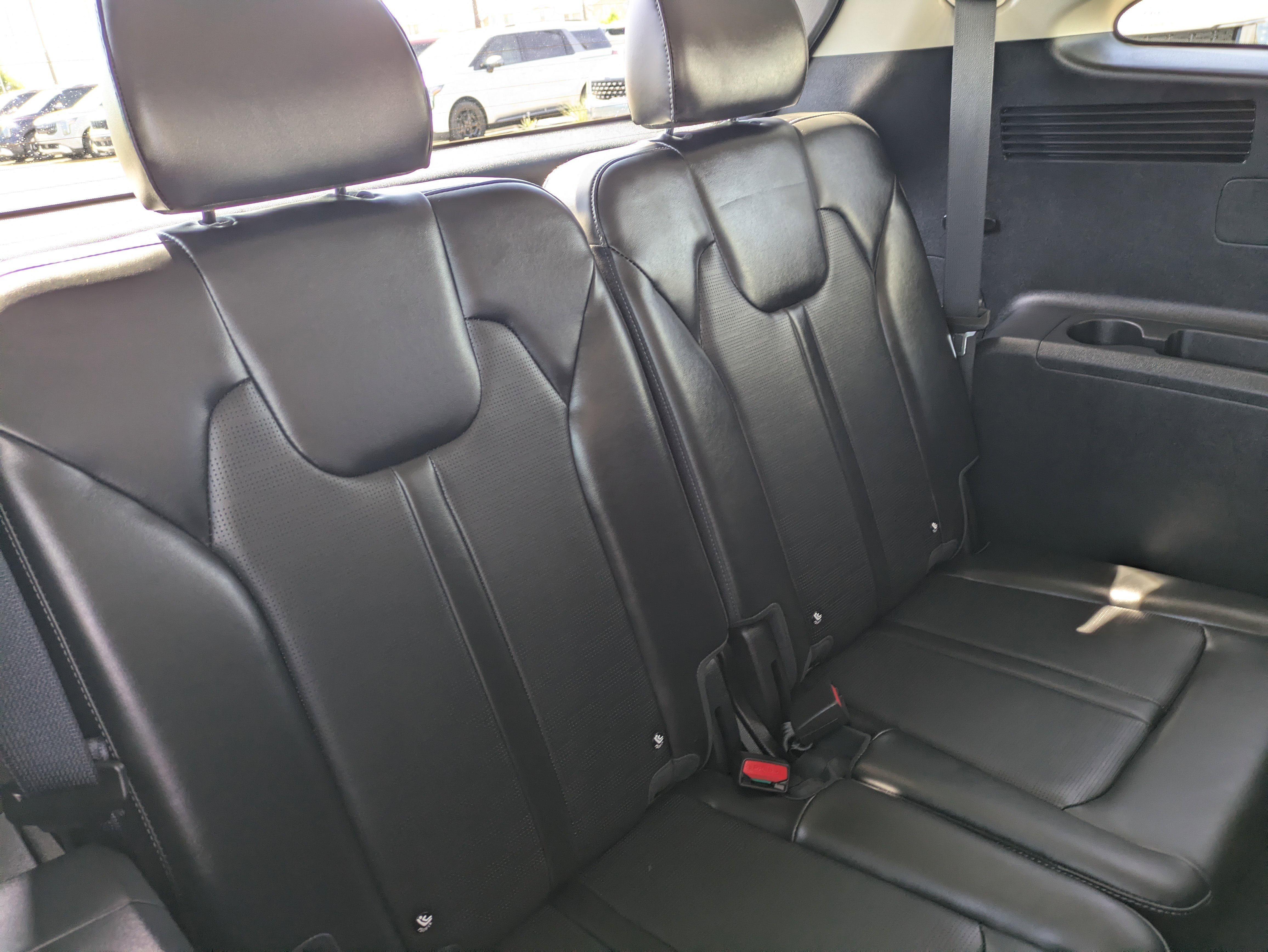 2025 Kia Sorento S - Photo 15