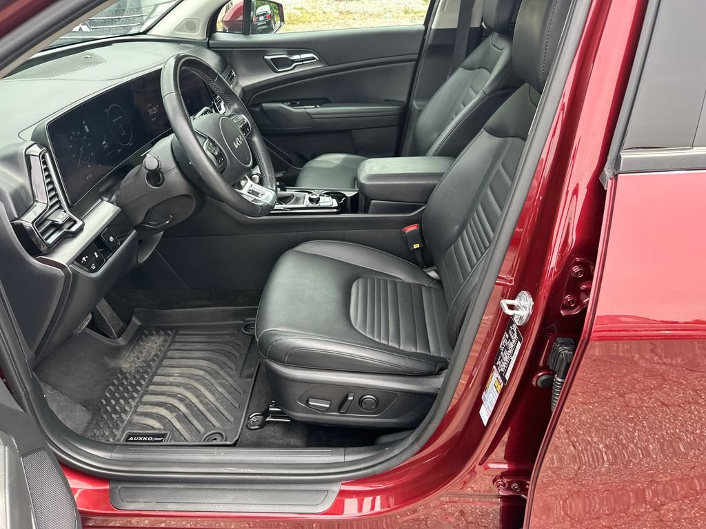 Used 2023 Red Kia SX-Prestige image 9