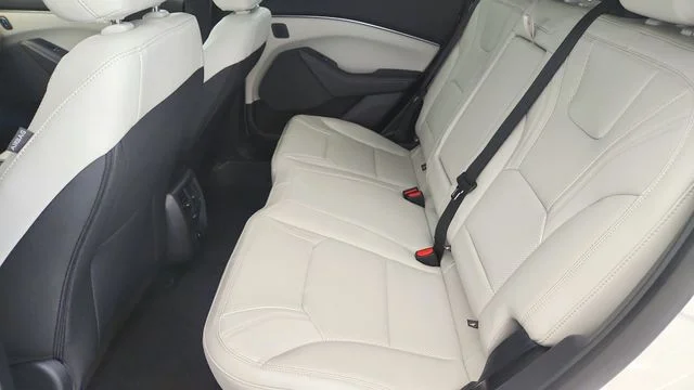 New 2026 Star White Metallic Tri-coat Ford Premium image 47