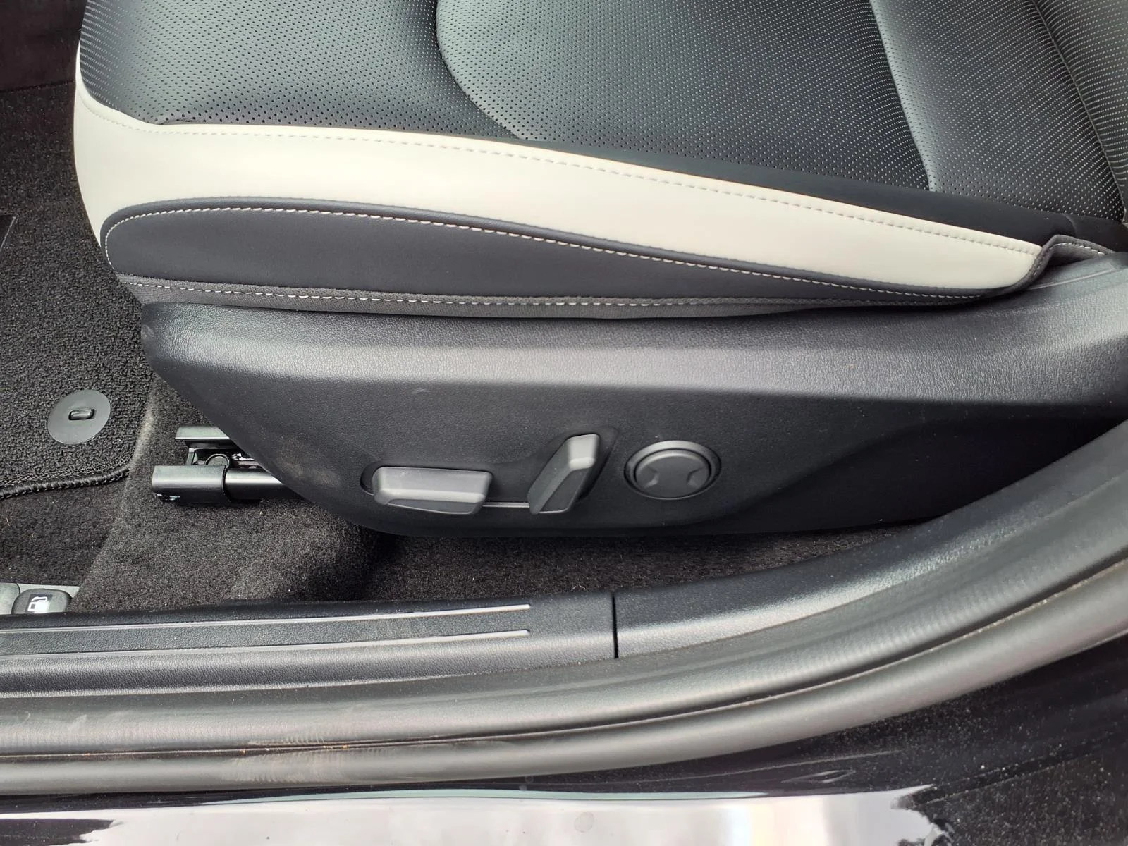 New 2026 Aurora Black Pearl Kia GT-Line Turbo image 12