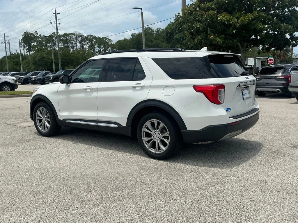 Used 2023 White Ford XLT image 7