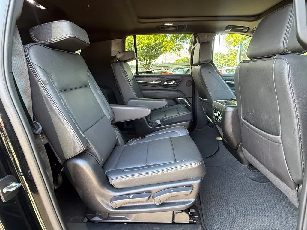 Used 2024 Onyx Black GMC Denali image 29