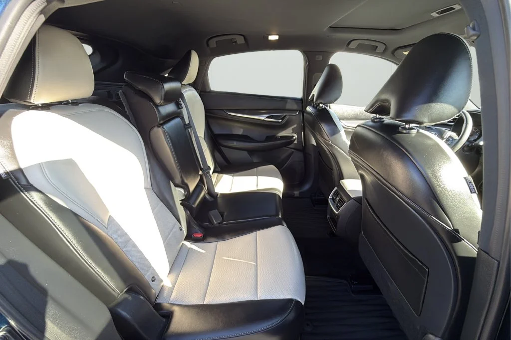Used 2023 Blue INFINITI LUXE image 12
