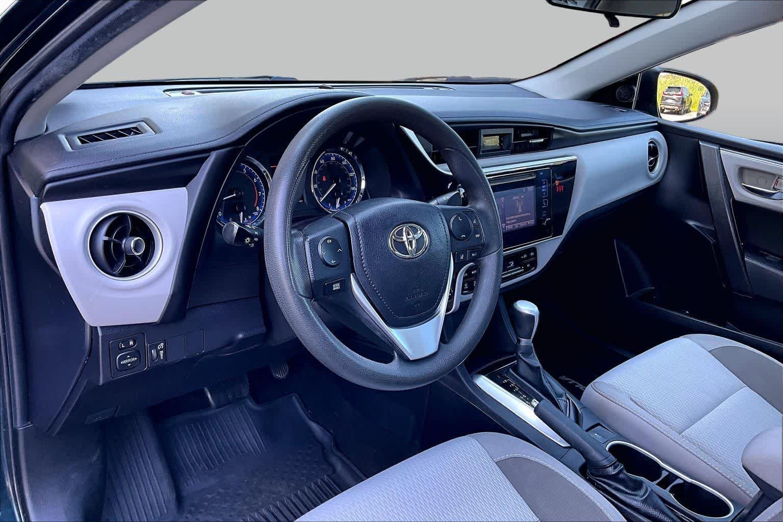 Used 2019 Galactic Aqua Mica Toyota LE image 17