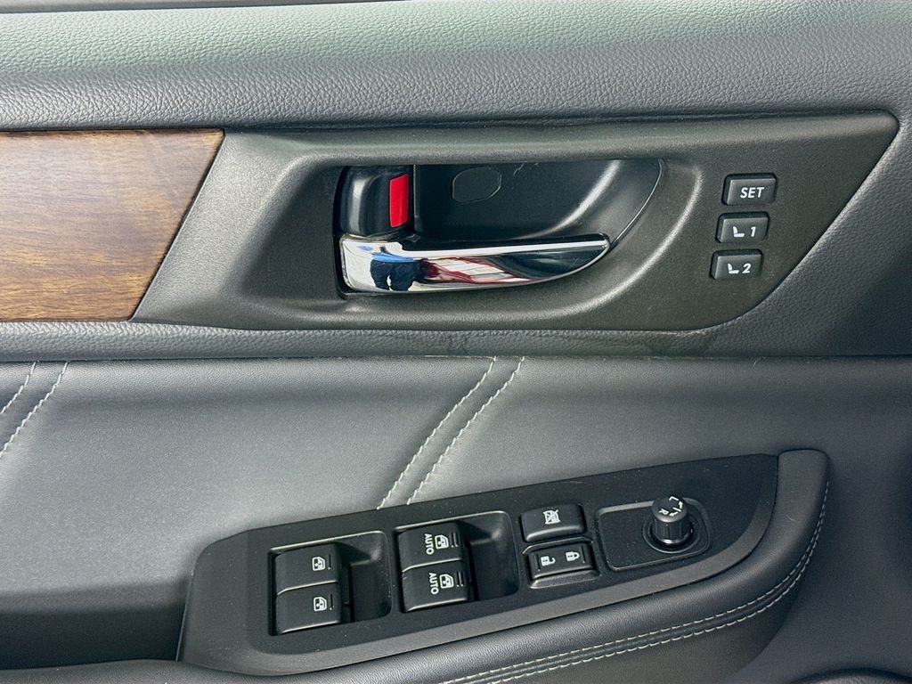 Used 2018 Red Subaru 2.5i image 19