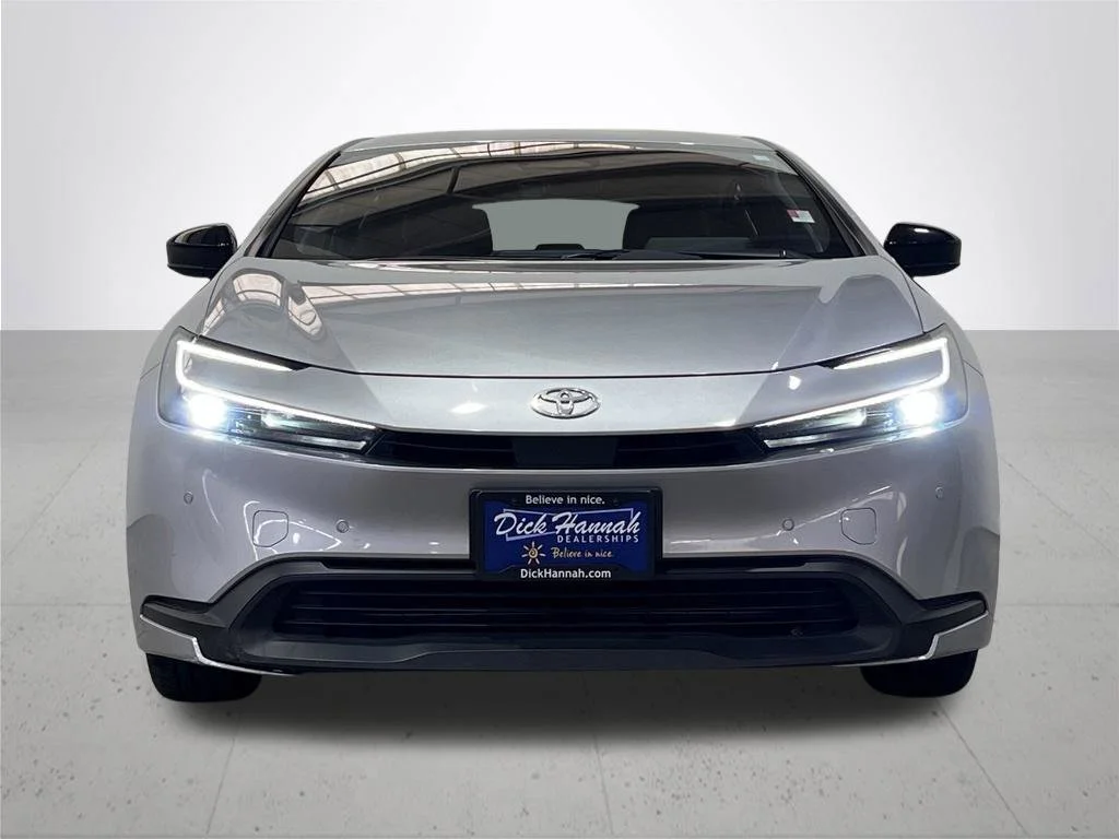 Used 2025 Gray Toyota LE image 4