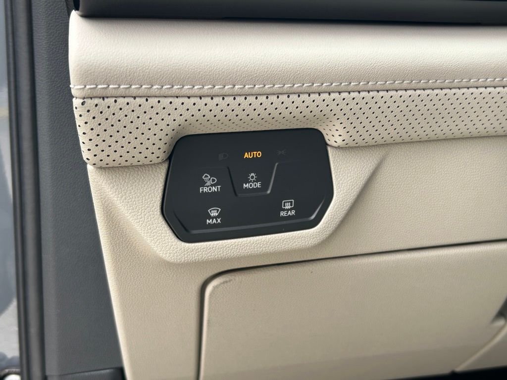 New 2026 Gray Volkswagen SE w/Technology image 20