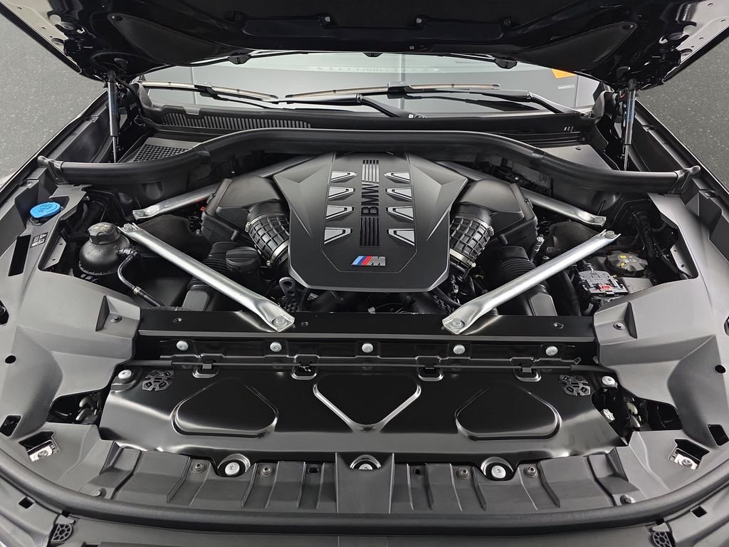New 2026 Carbon Black Metallic BMW M60i image 31
