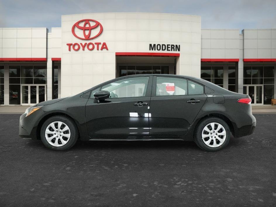 New 2026 Midnight Black Met Toyota LE image 2