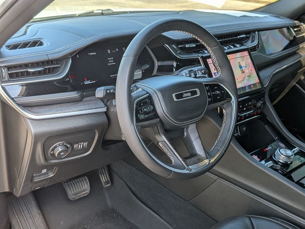 Used 2023 White Jeep Overland image 32