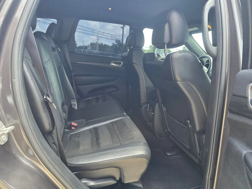 Used 2019 Gray Jeep Altitude image 15