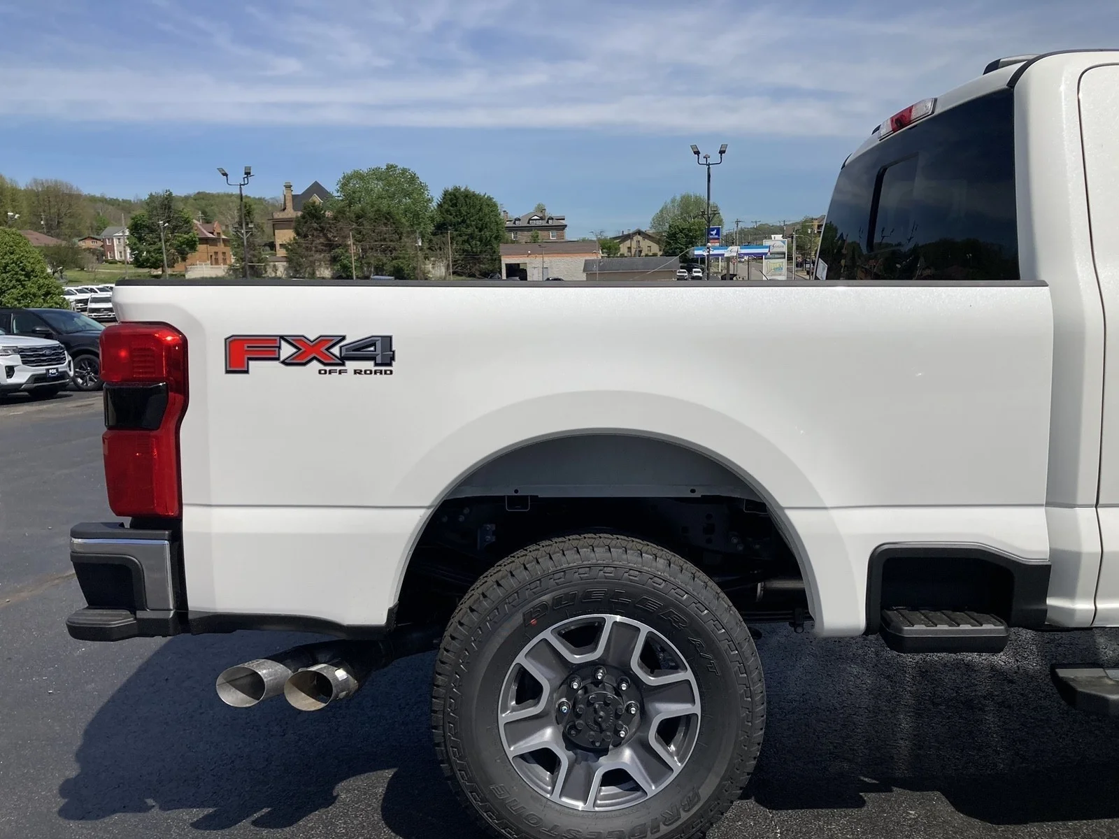 New 2026 Star White Metallic Tri-Coat Ford F-350® Lariat® image 6