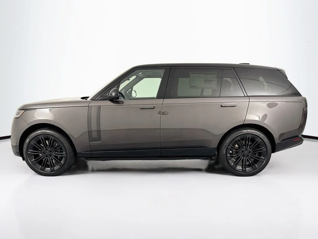 New 2026 Charente Grey Land Rover SE image 8