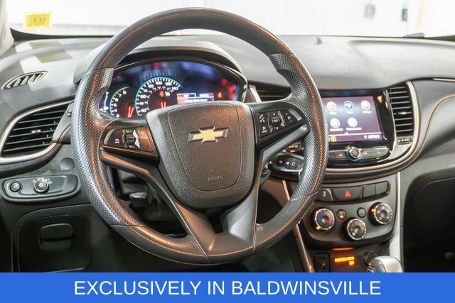 Used 2020 White Chevrolet LT image 12