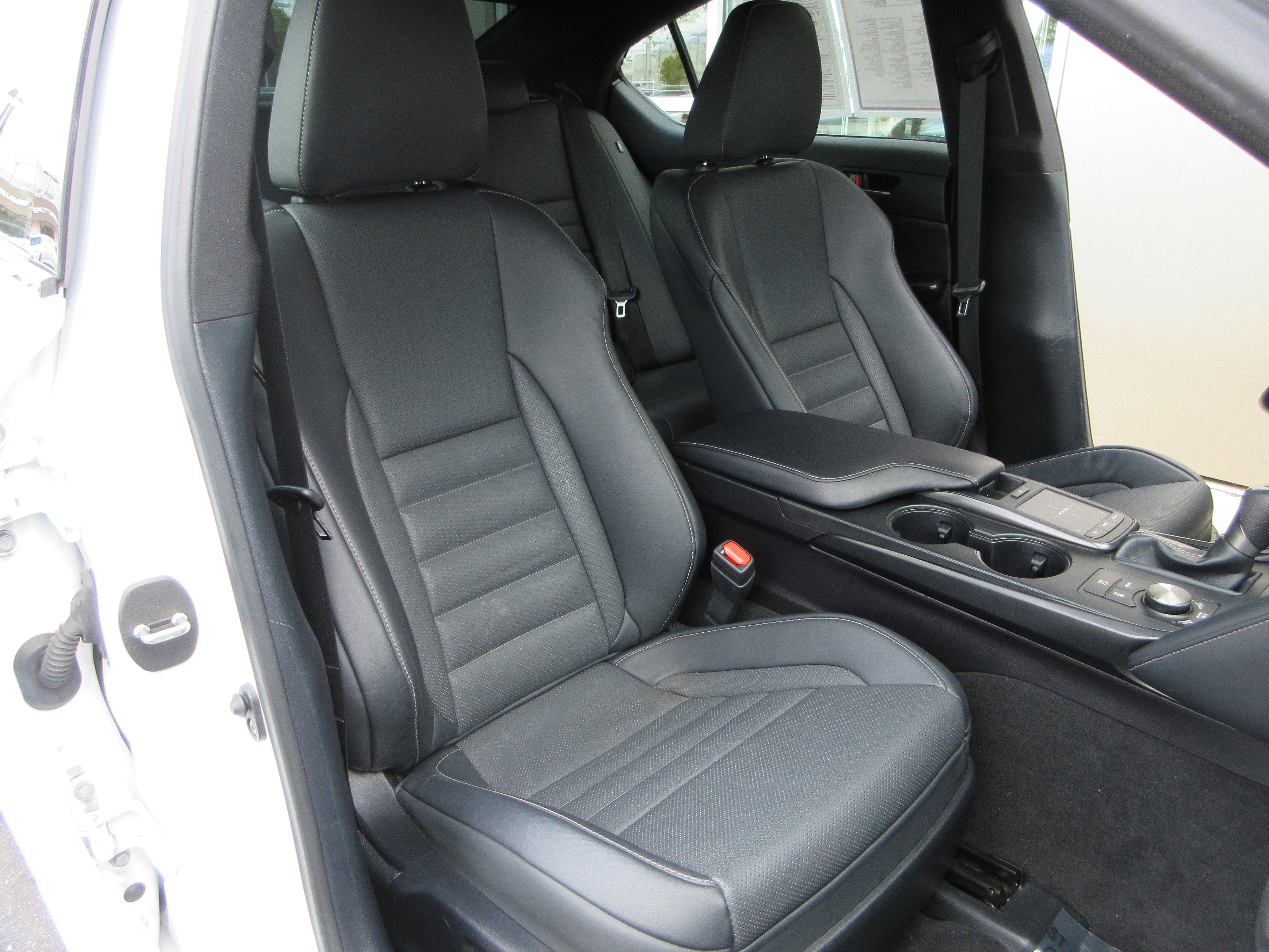 Used 2023 Ultra White Lexus 350 F SPORT image 25
