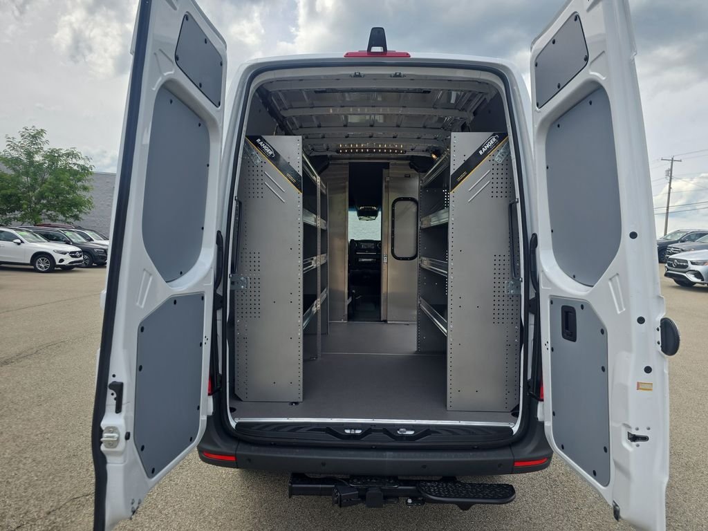 New 2026 Arctic White Mercedes-Benz Cargo 144 WB image 21