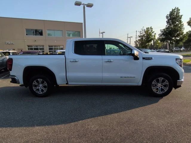 Used 2025 White GMC SLT image 4
