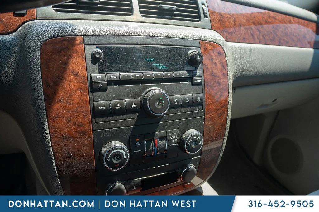 Used 2007 Blue Chevrolet LT image 8