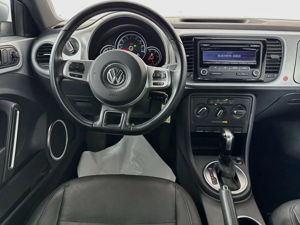 Used 2014 Silver Volkswagen 2.5L image 25