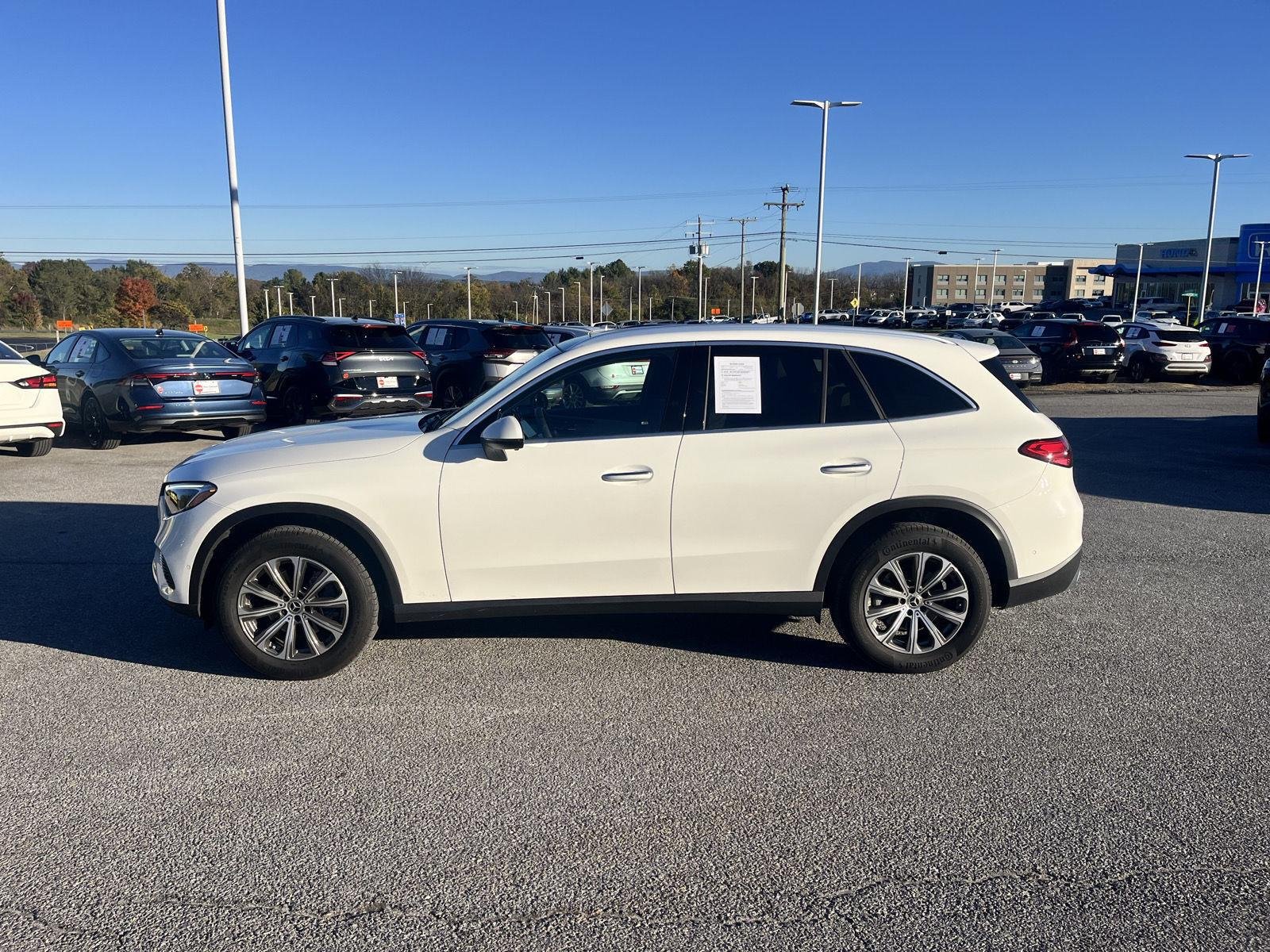 Used 2026 Polar White Mercedes GLC 300 image 4