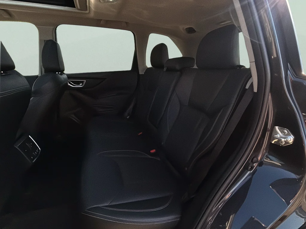Used 2019 Dark Gray Metallic Subaru Touring image 29
