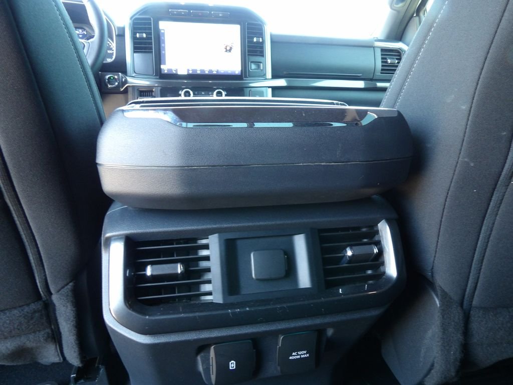 Used 2023 Oxford White Ford XLT image 15