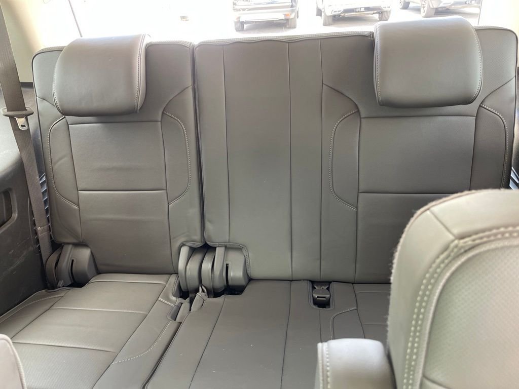 Used 2016 White GMC Denali image 21