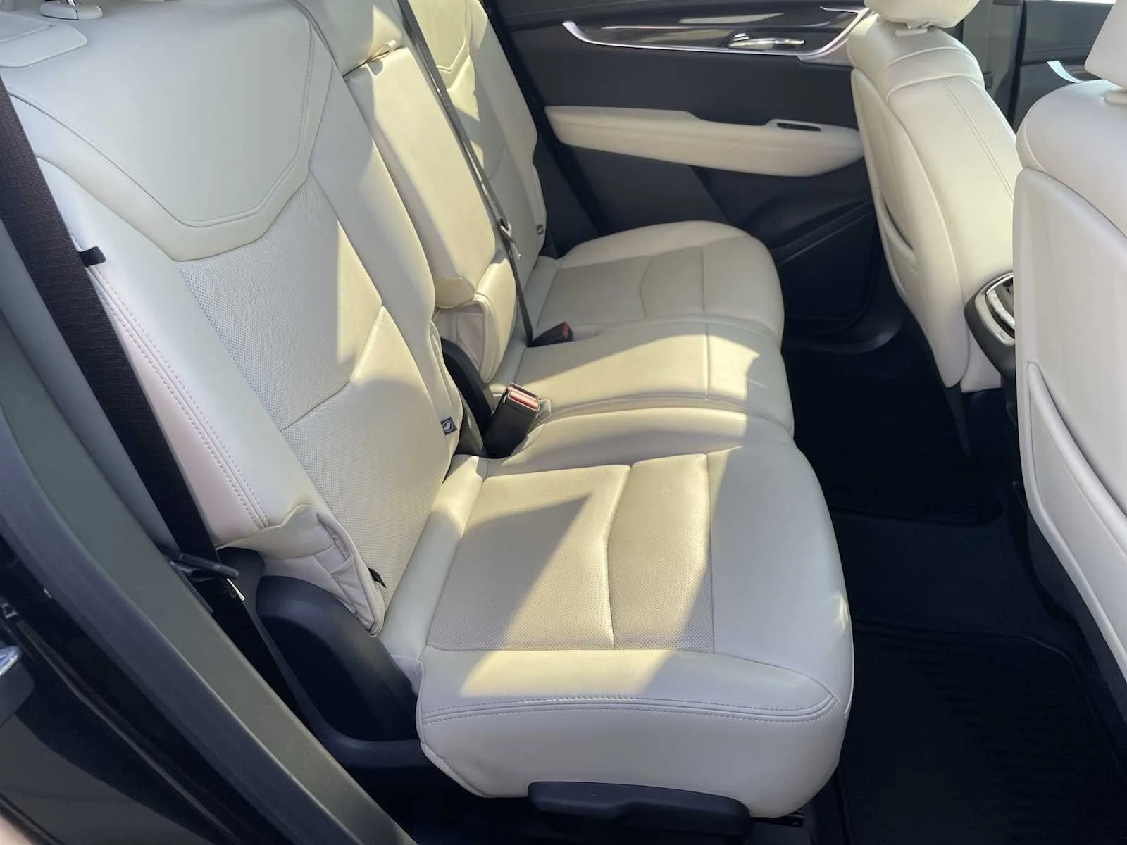 2023 Cadillac XT6 Sport - Photo 29
