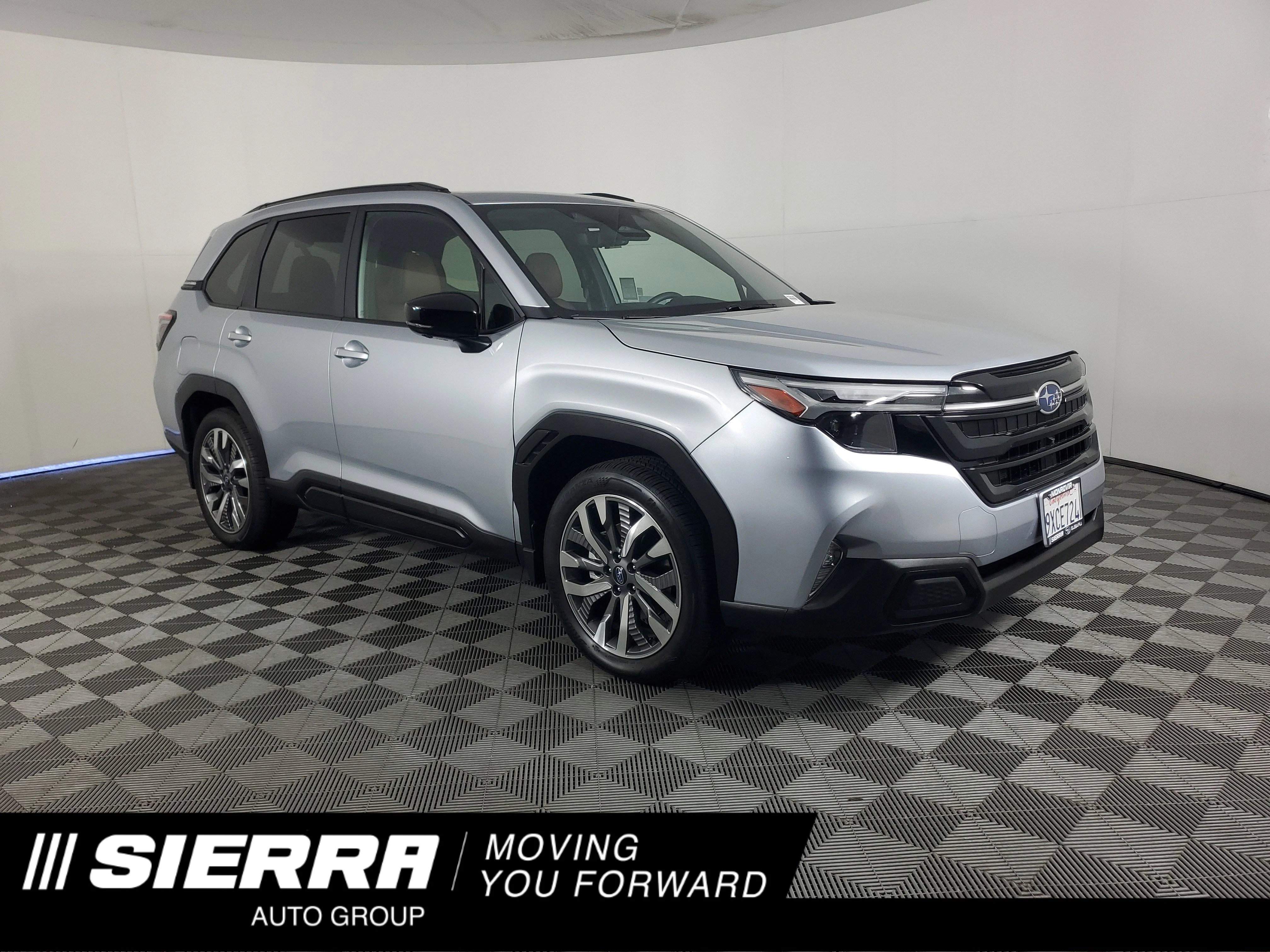 2025 Subaru Forester Touring's photo