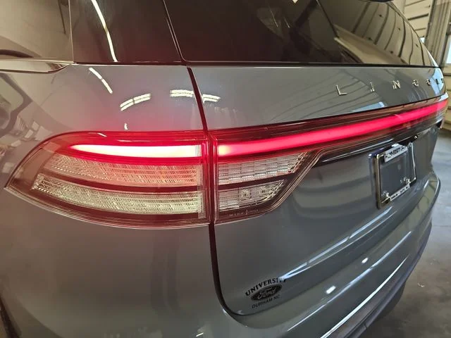 Used 2025 Blue Lincoln Reserve image 33