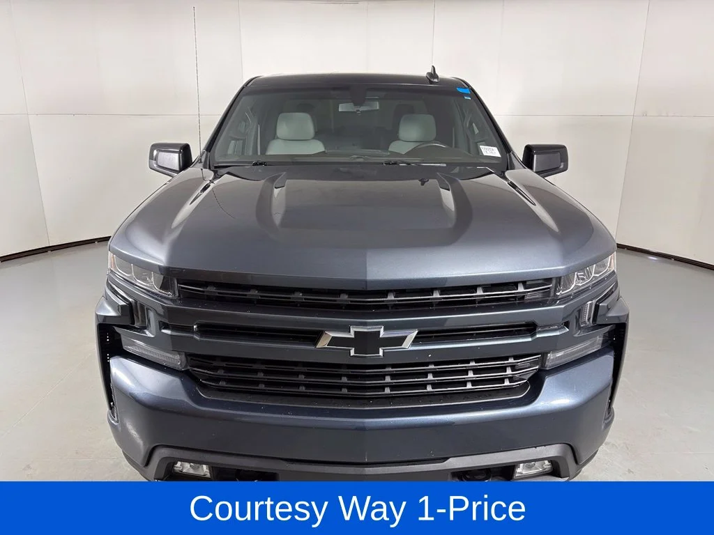 Used 2021 Gray Chevrolet RST image 4