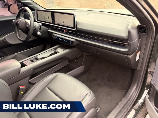 Used 2023 Green Hyundai Limited image 1