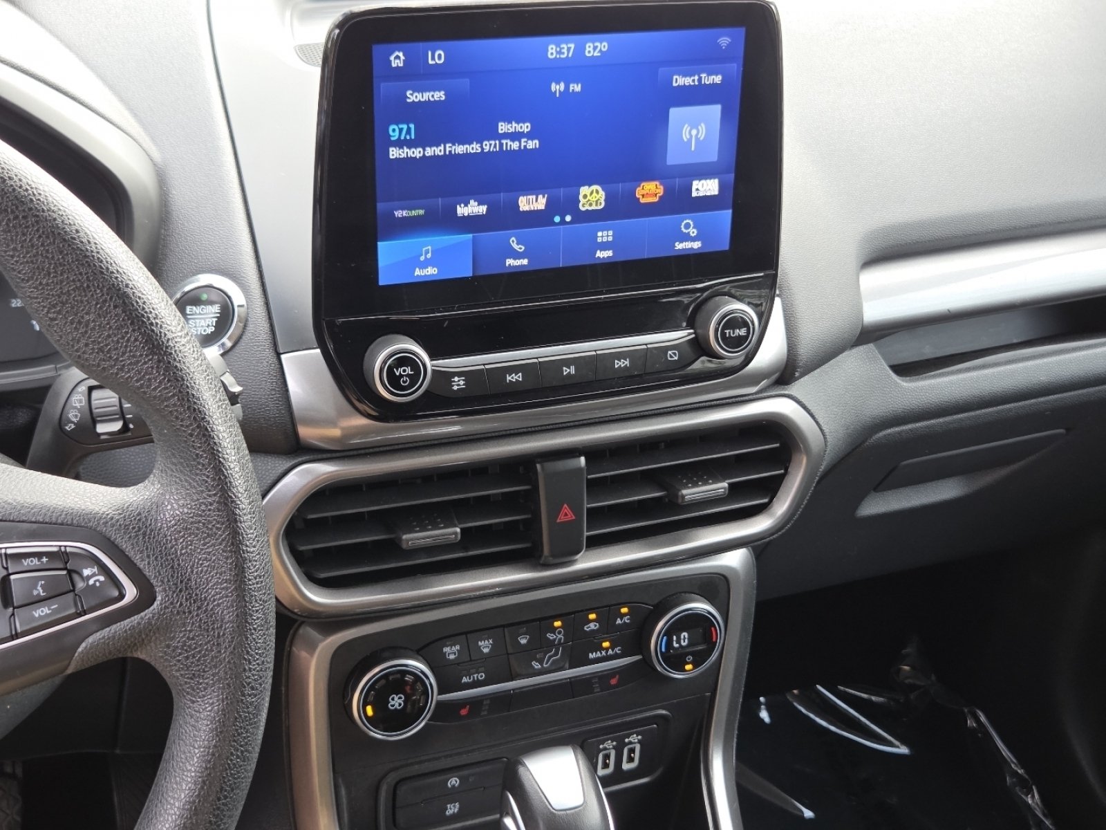 Used 2022 Blue Metallic Ford SE image 30