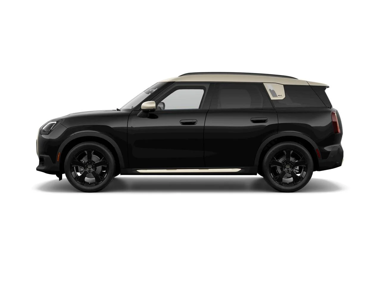 New 2027 Midnight Black II Metallic MINI Iconic image 4