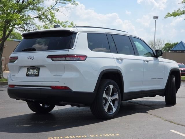New 2026 Bright White Clear-Coat Exterior Paint Jeep Limited image 30
