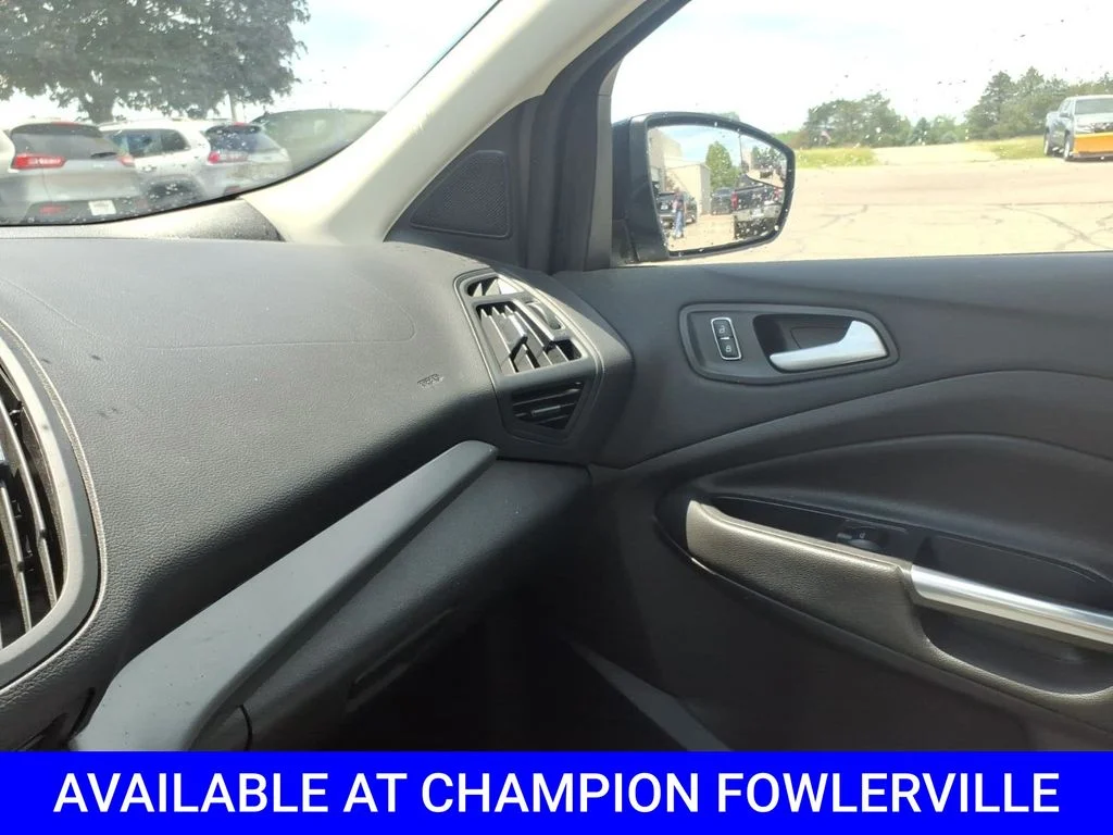 Used 2015 Black Ford SE image 19