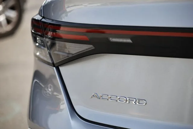 New 2026 Silver Honda SE image 13