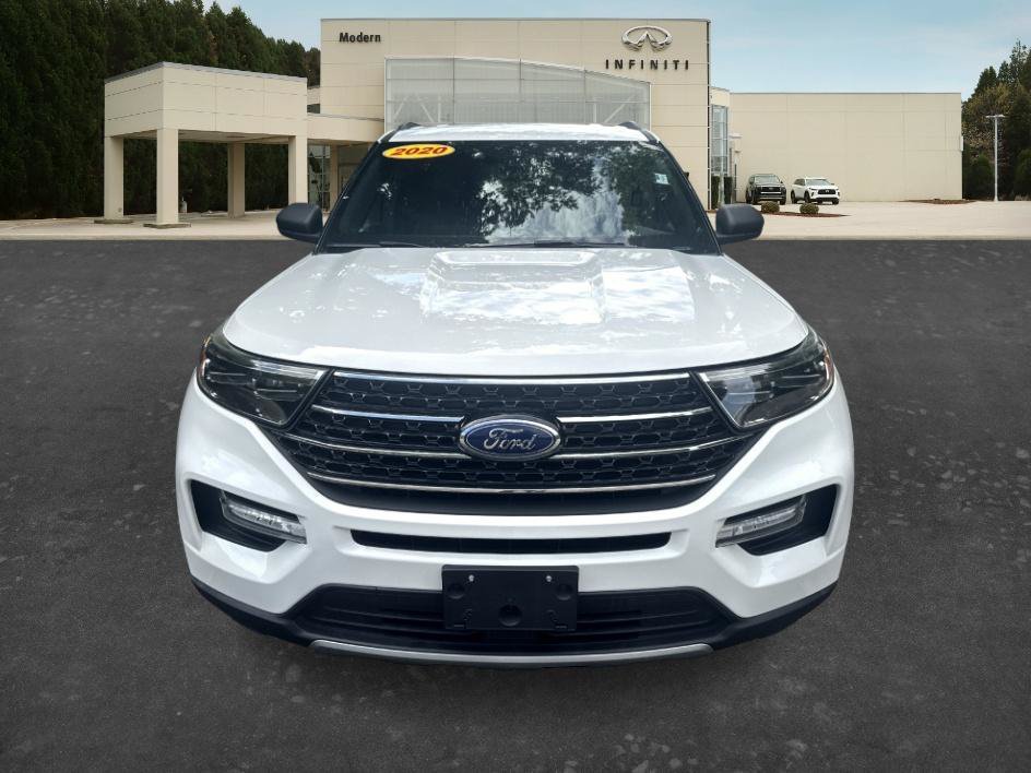 Used 2020 White Metallic Ford XLT image 2