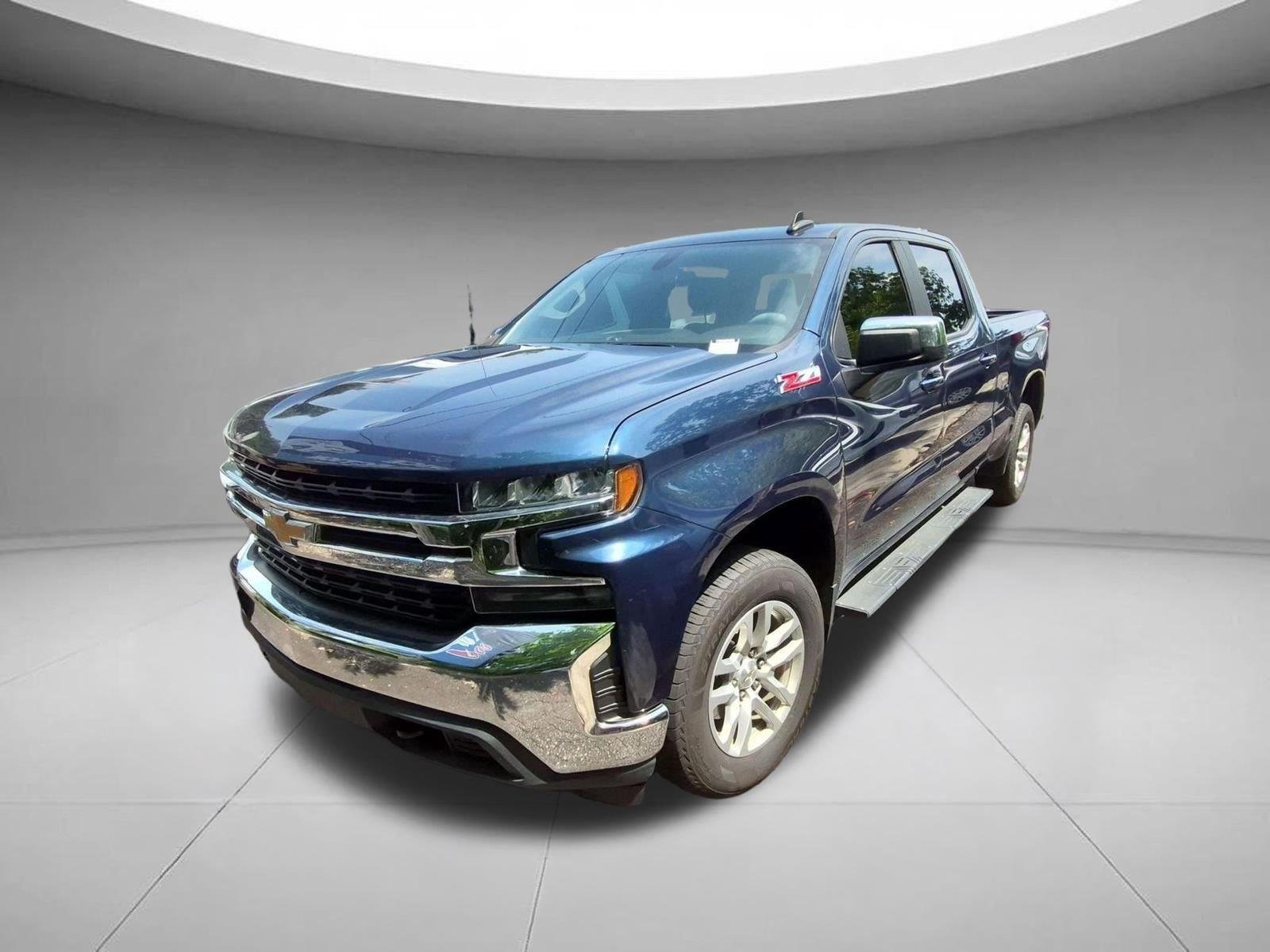 Used 2021 Northsky Blue Metallic Chevrolet LT image 1