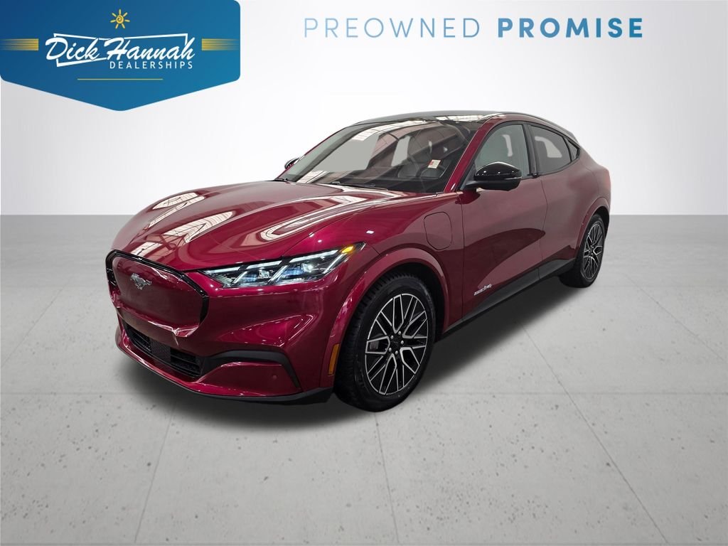 2025 Ford Mustang-Mach-e Premium's photo