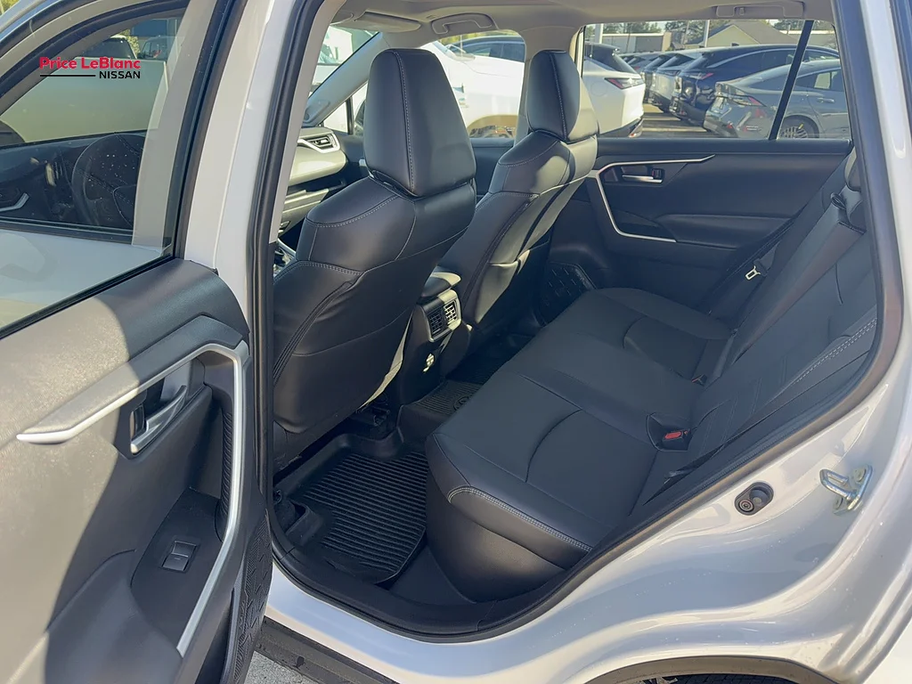 Used 2024  Toyota XLE Premium image 16