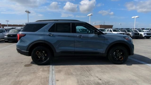New 2026 Vapor Blue Metallic Ford Tremor® image 100